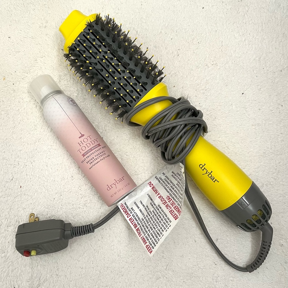 Drybar brush with hot toddy spray